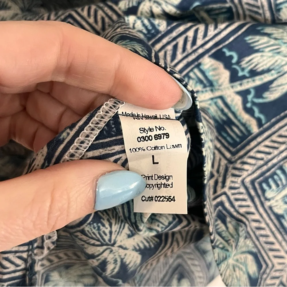 Tori Richard 100% Cotton Hawaiian Blue and White Palm Print Shirt size Large - Picture 6 of 7